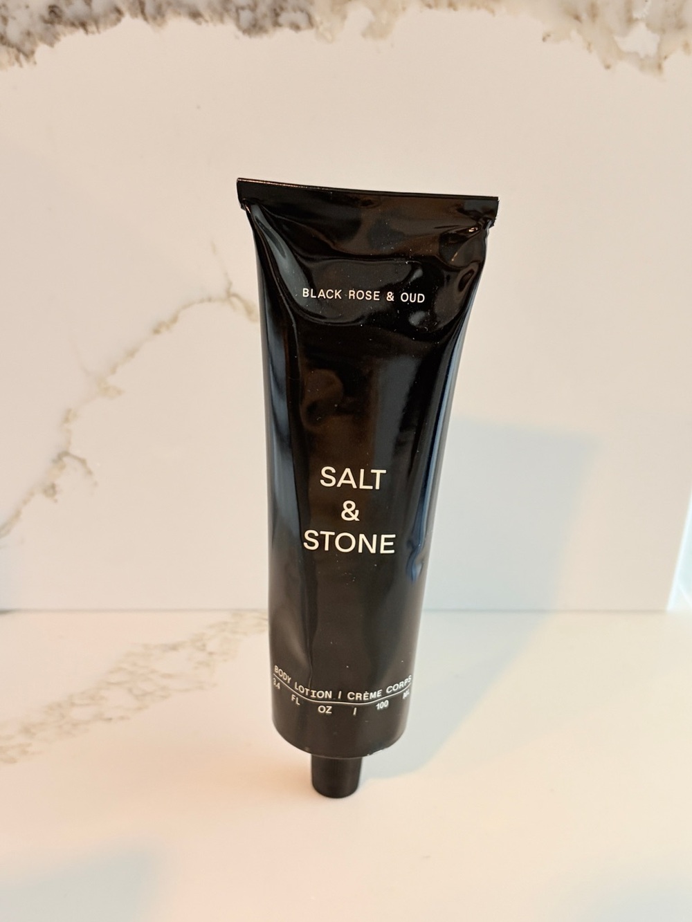 NEW!Salt & Stone Black Rose & Oud Body Lotion - Black